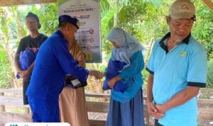 Foto: Satuan Polisi Perairan dan Udara (Satpolairud) Polresta Pati gelar kegiatan Jumat Berkah dengan sapa nelayan di sekitar Waduk Seloromo, Desa Pohgading, Kecamatan Gembong (Mitrapost.com/ Polresta Pati)