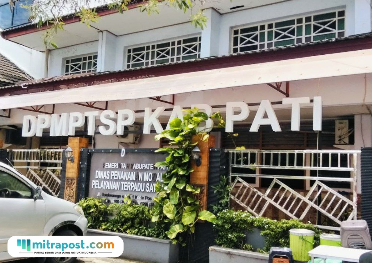 Foto : Gedung Dinas Penanaman Modal dan Pelayanan Terpadu Satu Pintu, belum lama ini. (Sumber. Mitrapost.com/ Ilham) Foto : Gedung Dinas Penanaman Modal dan Pelayanan Terpadu Satu Pintu, belum lama ini. (Sumber. Mitrapost.com/ Ilham)