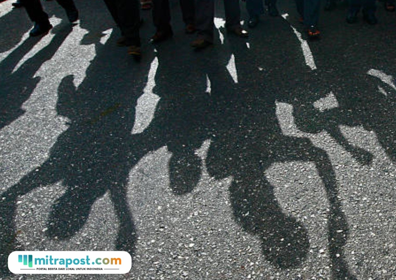 Ilustrasi demo guru/istock