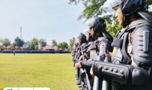 Foto : Sejumlah personel tengah mengikuti Apel gabungan di Markas Komando Brimob Polresta Pati, Kamis (30/10/2025). (Sumber. Mitrapost.com/ Ilham)