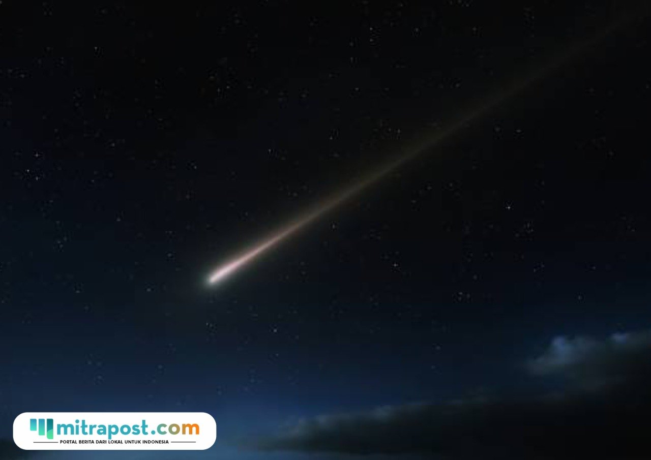 Ilustrasi penampakan meteor jatuh /istock