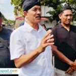 Foto : Ketua Jaringan Masyarakat Peduli Pegunungan Kendeng (JMPPK), Gunretno. (Sumber. Mitrapost.com/ Ilham)