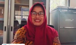 Foto : Pamong Budaya Dinas Pendidikan dan Kebudayaan (Disdikbud) Kabupaten Pati, Trevita Puspita Hadi ditemui di kantornya, belum lama ini. (Sumber. Mitrapost.com/ Ilham)