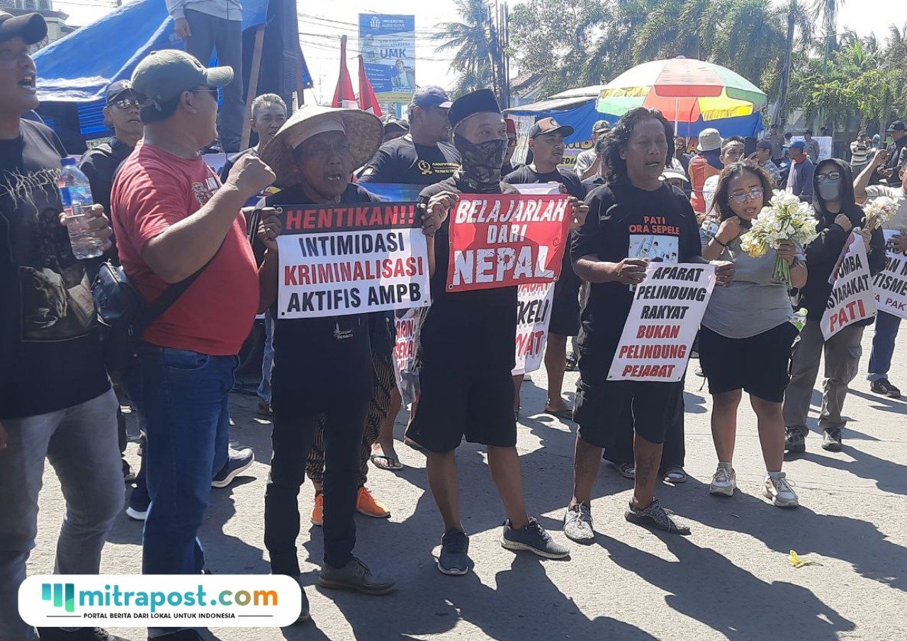 Foto: ilustrasi aksi demonstrasi di Alun-Alun Tayu pada Senin (6/10/2025) menuntut agar polisi tangkap pelaku kekerasan Teguh Istiyanto (Mitrapost.com/ Kafi)