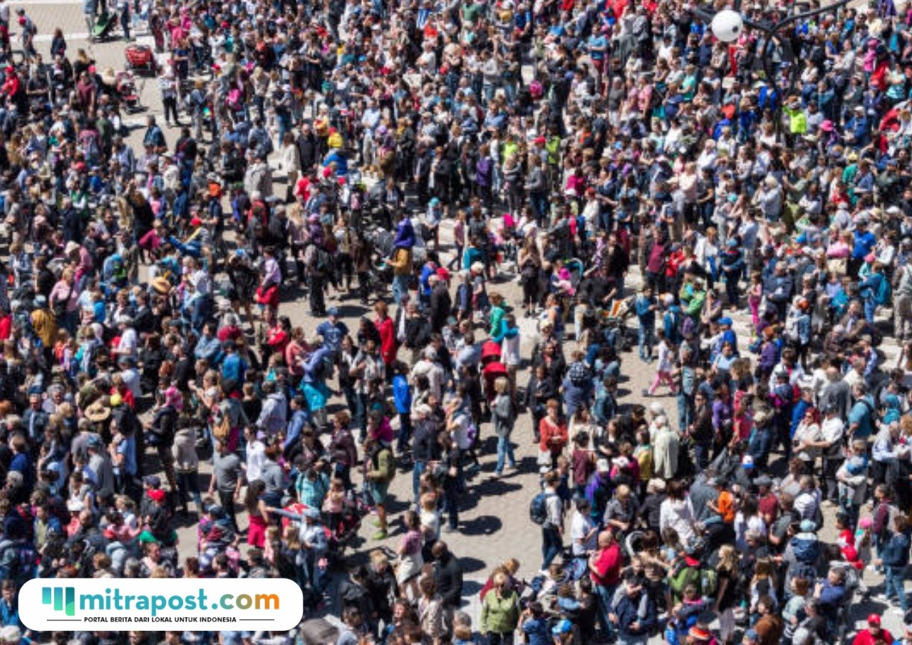Ilustrasi massa demo/istock