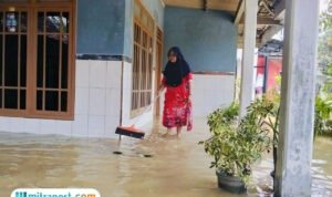 banjir-ketitangwetan Banjir di Ketitangwetan Pati Mulai Surut, Warga Belum Bebas Beraktivitas