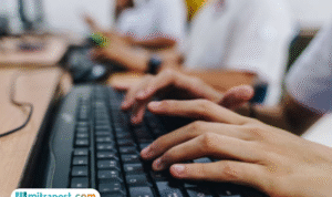 Pengertian Literasi Digital dan Contohnya di Sekolah