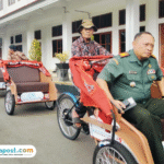 60 Pengayun Becak di Pati Terima Bantuan Becak Listrik dari Presiden