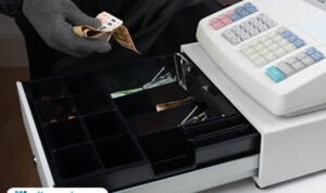 Ilustrasi pencurian uang kasir/istock Soekarno-Hatta