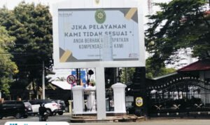 Foto : Penampilan videotron di sebelah barat Kantor Bupati Pati, Rabu (05/11/2025) pagi. (Sumber. Mitrapost.com/ Ilham) Foto : Penampilan videotron di sebelah barat Kantor Bupati Pati, Rabu (05/11/2025) pagi. (Sumber. Mitrapost.com/ Ilham)