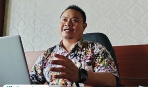 Foto : Kepala Bidang Pengadaan Pemberhentian Informasi Kepegawaian Badan Kepegawaian dan Pengembangan Sumber Daya Manusia (BKPSDM) Kabupaten Pati, Aziz Muslim. (Sumber. Mitrapost.com/ Ilham) Foto : Kepala Bidang Pengadaan Pemberhentian Informasi Kepegawaian Badan Kepegawaian dan Pengembangan Sumber Daya Manusia (BKPSDM) Kabupaten Pati, Aziz Muslim. (Sumber. Mitrapost.com/ Ilham)