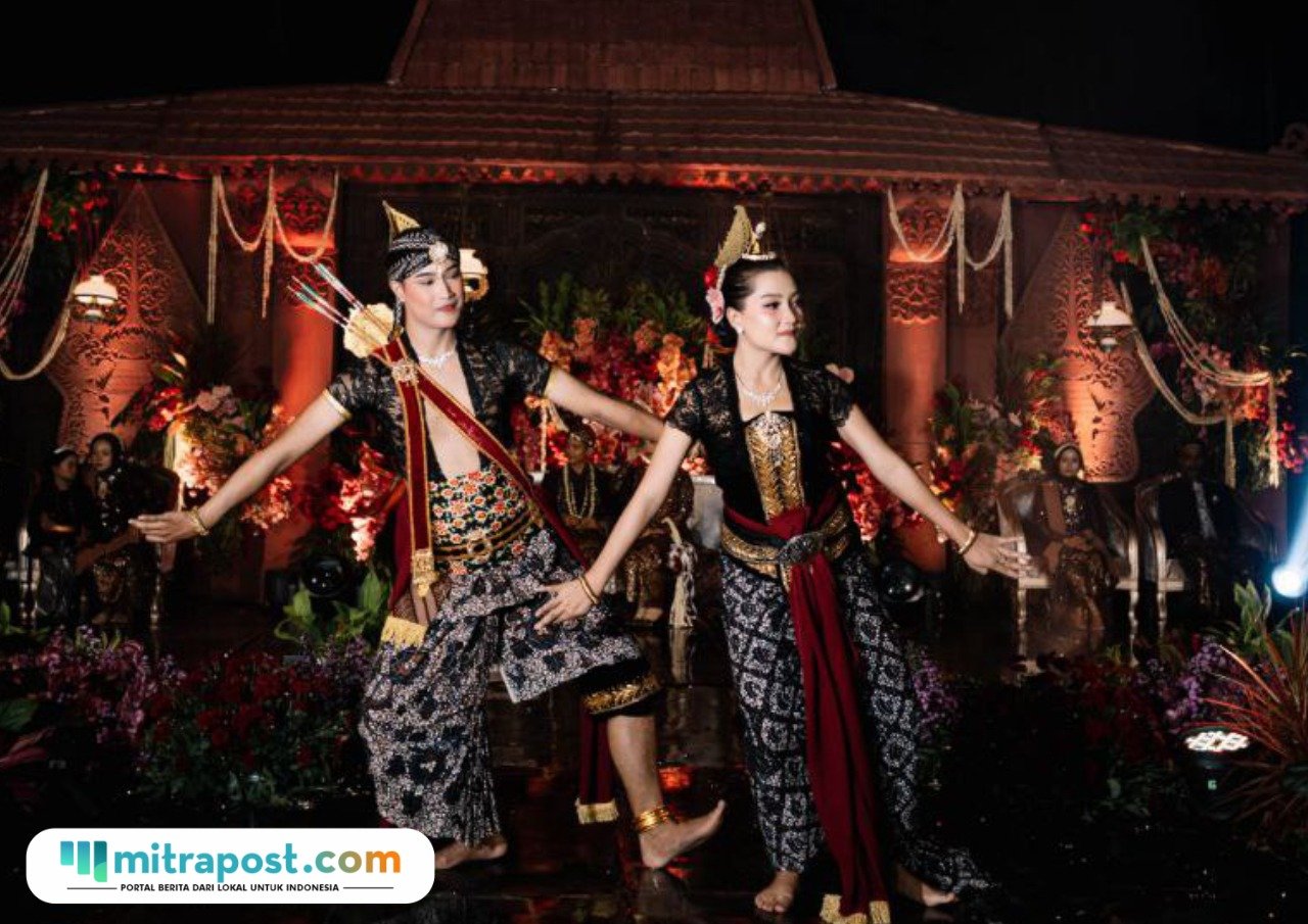 Foto: penari asal Pati yang banyak job cucuk lampah (Mitrapost.com/ dok pribadi)