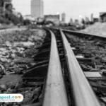 KA Batara Kresna Tabrak Mobil di Perlintasan Tanpa Palang Pintu di Sukoharjo, Korban Pasutri Selamat