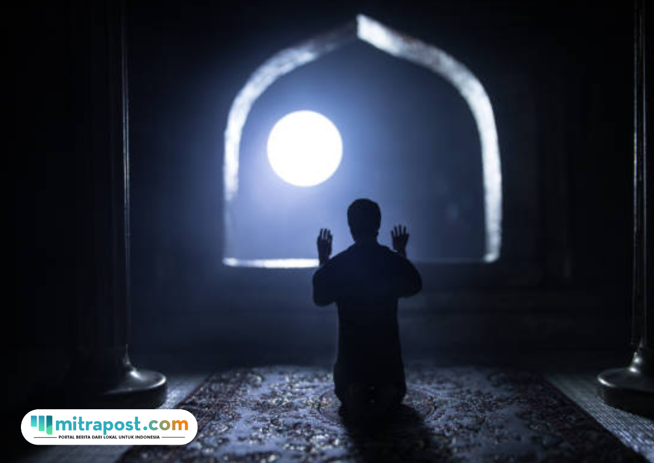 Sama-sama Dikerjakan di Malam Hari, Berikut Perbedaan Qiyamul Lail dan Tahajud