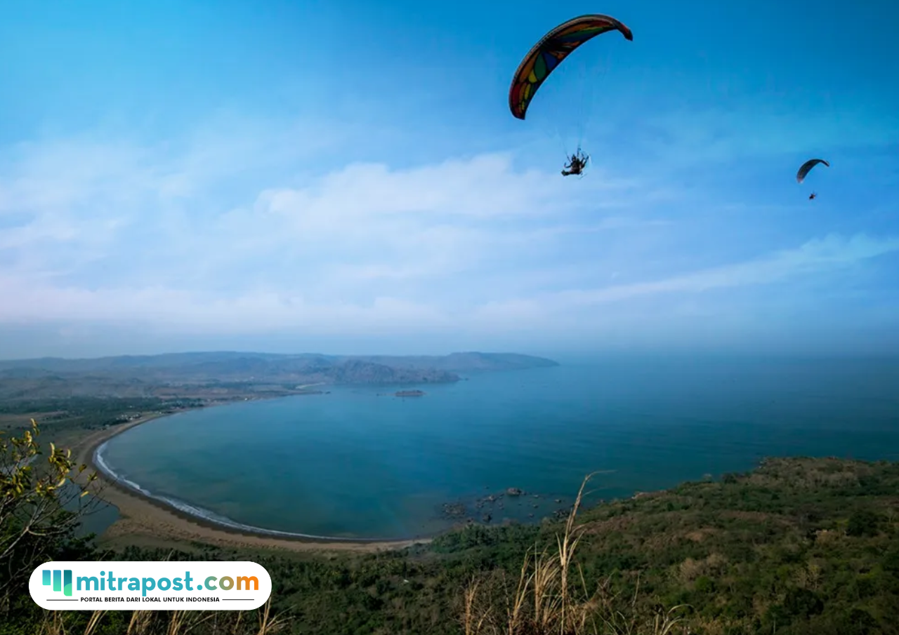 Pantai Kunti Palabuhanratu Resmi Ditutup, Wisatawan Hanya Bisa Lihat dari Kejauhan