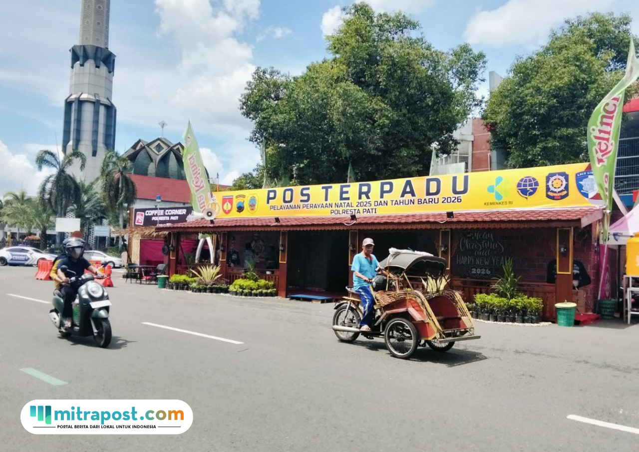 Foto : Pos Pengamanan Terpadu Nataru di Alun-alun Simpang Lima Pati, Sabtu (20/12/2025). (Sumber. Mitrapost.com/ Ilham)