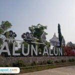 Jalan alun-alun Demak/istock