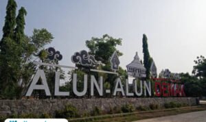 Jalan alun-alun Demak/istock