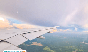 pesawat-timpa-rumah-bogor Bangkai Sayap Pesawat Nyasar dan Timpa Rumah Warga Saat Angin Puting Beliung di Bogor