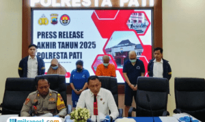 Foto : Konferensi Pers di ruang Sanika Satyawada, Polresta Pati Rabu (31/12/2025). (Sumber. Mitrapost.com/ Ilham)