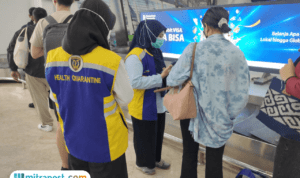 Pemeriksaan Kesehatan BBKK Bandara Soekarno-Hatta Seiring Menyebarnya Virus Nipah, BBKK Bandara Soetta Perketat Pengawasan Penumpang