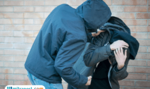 Profesi Debt Collector Erat dengan Konotasi Negatif, Lantas Berapa Penghasilannya?