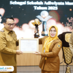 Foto : Pemberian penghargaan terhadap Sekolah Adiwiyata di Pendopo Kabupaten Pati. (Dok. Humas Pemkab Pati)