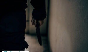 Ilustrasi pelaku bawa sajam/istock Ilustrasi pelaku bawa sajam/istock