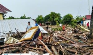 Foto : Kondisi rumah warga rusak diterjang banjir bandang di Desa Bulumanis Kidul, Kecamatan Margoyoso Pati. (Sumber. Mitrapost.com/ Ilham)