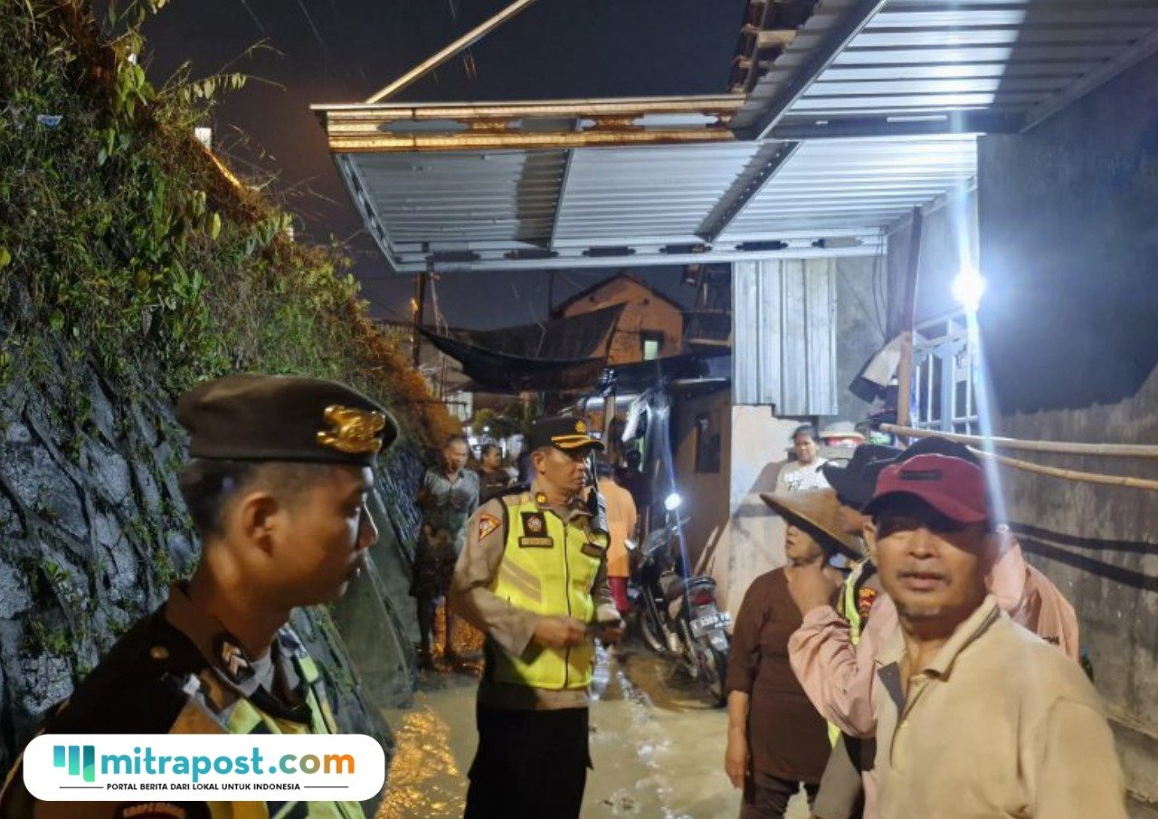 Sungai Gelis Meluap, Rumah Warga di Kudus Kota Terendam Banjir/ Polres Kudus