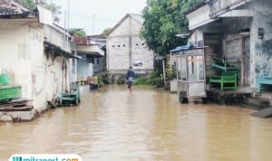 Foto : Kondisi banjir di Desa Doropayung Kecamatan Juwana, belum lama ini. (Sumber. Mitrapost.com/ Ilham)
