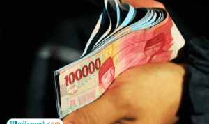 Doa Saat Mengeluarkan Uang dan Memohon Keberkahan Rezeki