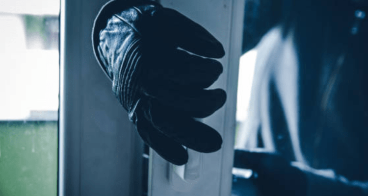 Eks Pekerja Nekat Bobol Studio Foto di Wonogiri, Kamera-Lensa Senilai Rp87 Juta Dibawa Kabur