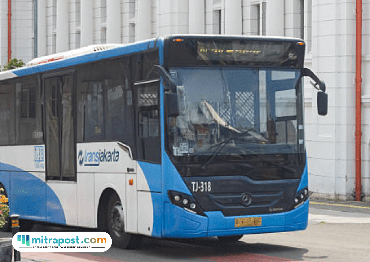 2 Pria Diamankan Usai Diduga Masturbasi di Atas Bus TransJakarta