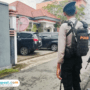Foto : Suasana Rumah Kepala DPUTR Kabupaten Pati sekaligus Kantor Notaris dijaga ketat oleh kepolisian. (Sumber. Mitrapost.com/ Ilham) KPK