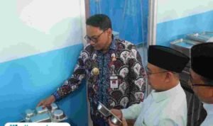 Plt. Bupati Pati, Risma Ardhi Chandra saat menyambangi SPPG di Pati/humas Pemkab Pati Satgas MBG