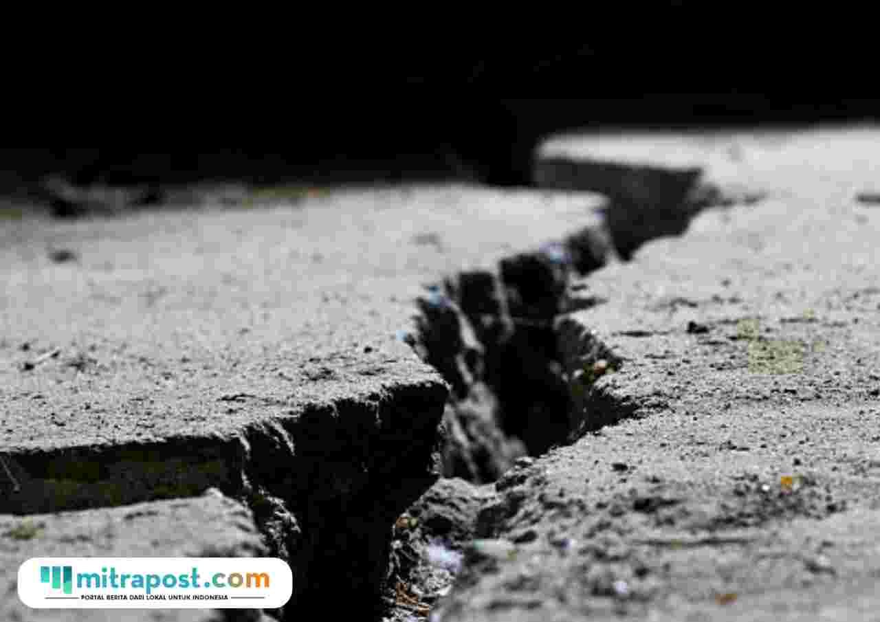 Ilustrasi tanah gerak/istock