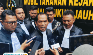 Foto : Penasehat Hukum Terdakwa Supriyono dan Teguh Istiyanto. (Sumber. Mitrapost.com/ Ilham)