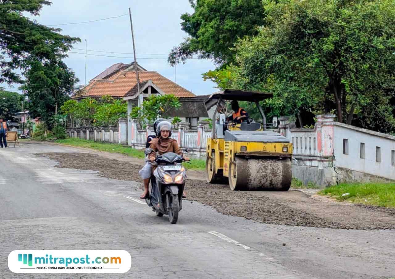 perbaikan jalan di Rembang/istock