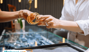 toko-emas-nganjuk Toko Emas di Nganjuk Digeledah Terkait Kasus Dugaan Transaksi dengan Tambang Ilegal