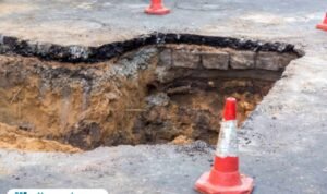 Ilustrasi lubang di jalan/istock