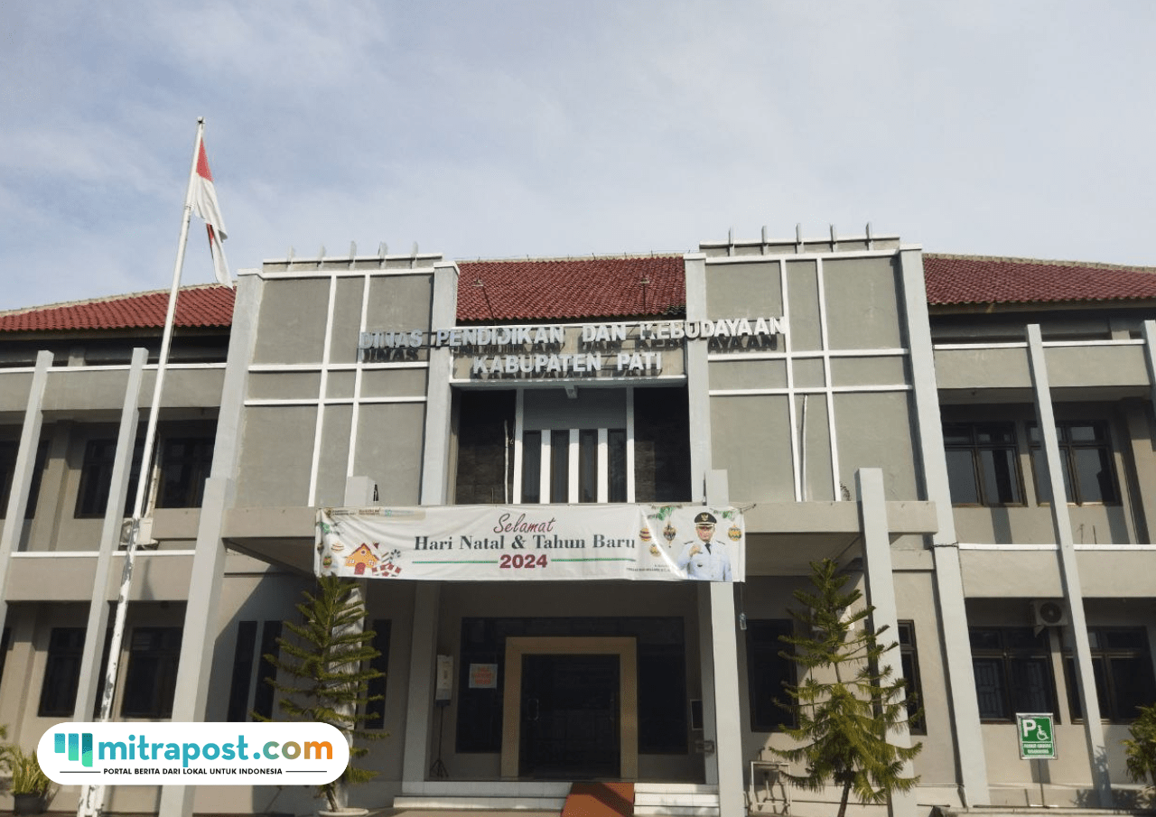 Foto : Kantor Dinas Pendidikan dan Kebudayaan (Disdikbud) Kabupaten Pati, belum lama ini. (Sumber. Mitrapost.com/ Ilham) Jabatan Kepala Sekolah
