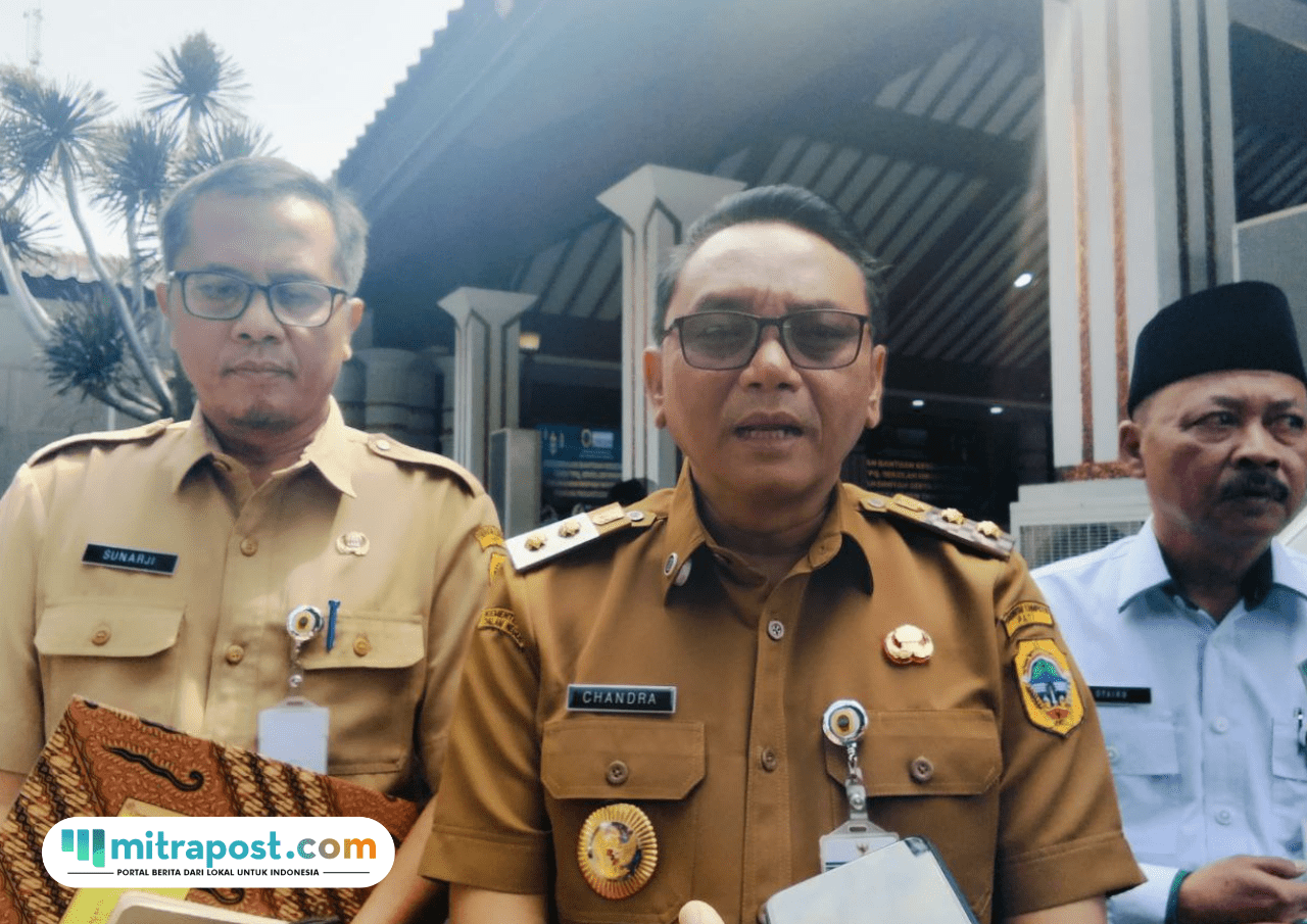 Foto : Plt Bupati Pati, Risma Ardhi Chandra. (Sumber. Mitrapost.com/ Ilham) Momen Takbir Keliling