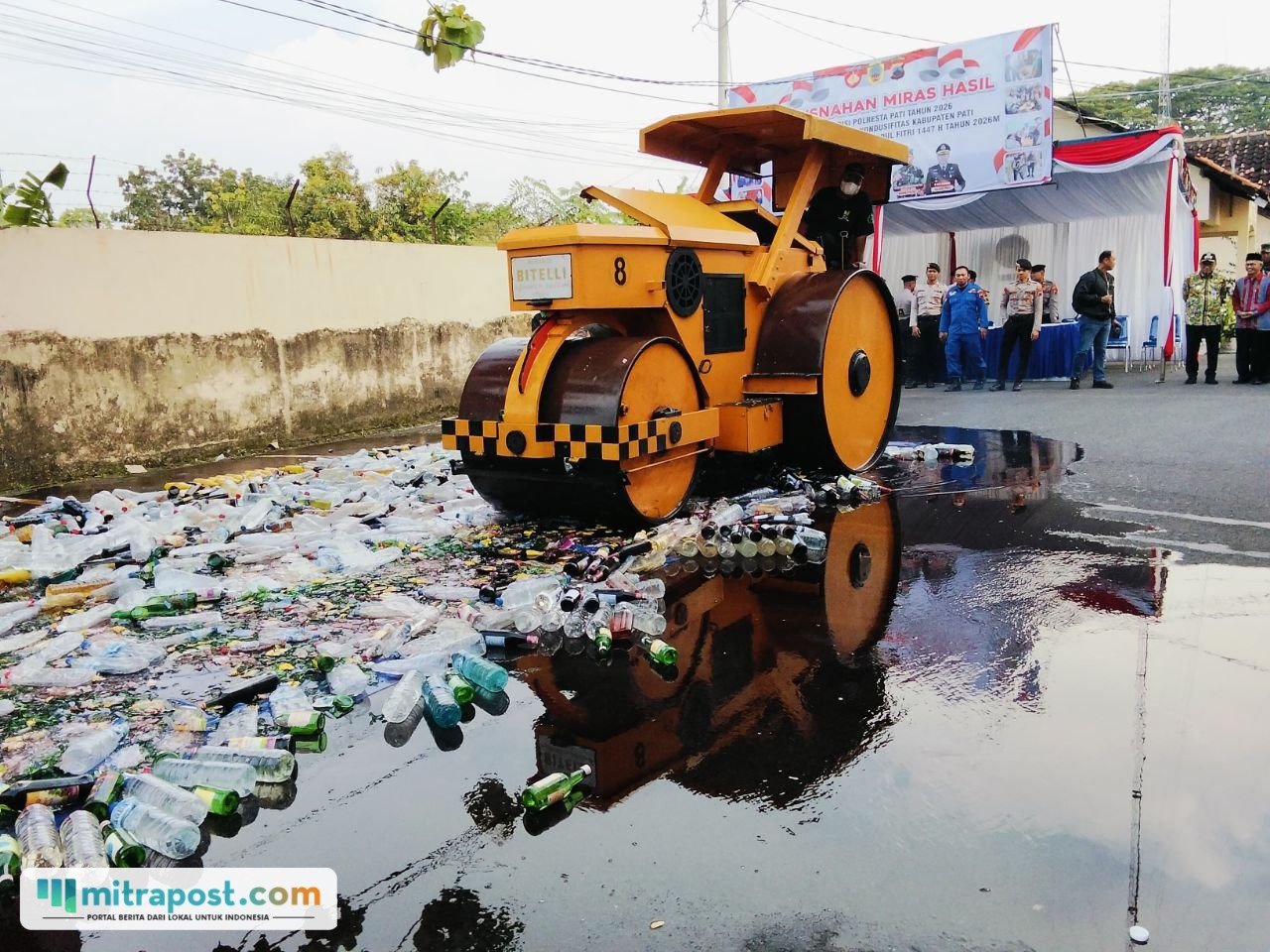 Jelang Lebaran, 5.475 Miras Ilegal Hasil Operasi Pekat di Pati Dimusnahkan