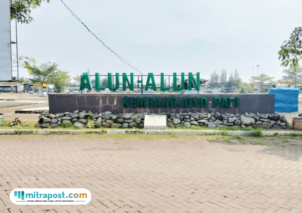 Foto : Alun-alun Kembangjoyo Pati saat siang hari. (Sumber. Mitrapost.com/ Ilham)