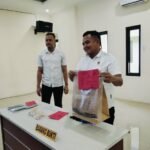 Foto : Penunjukan barang bukti oleh Kasat Reskrim Polresta Pati, Kompol Dika Hadian Widya Wiratama. (Sumber. Mitrapost.com/ Ilham)