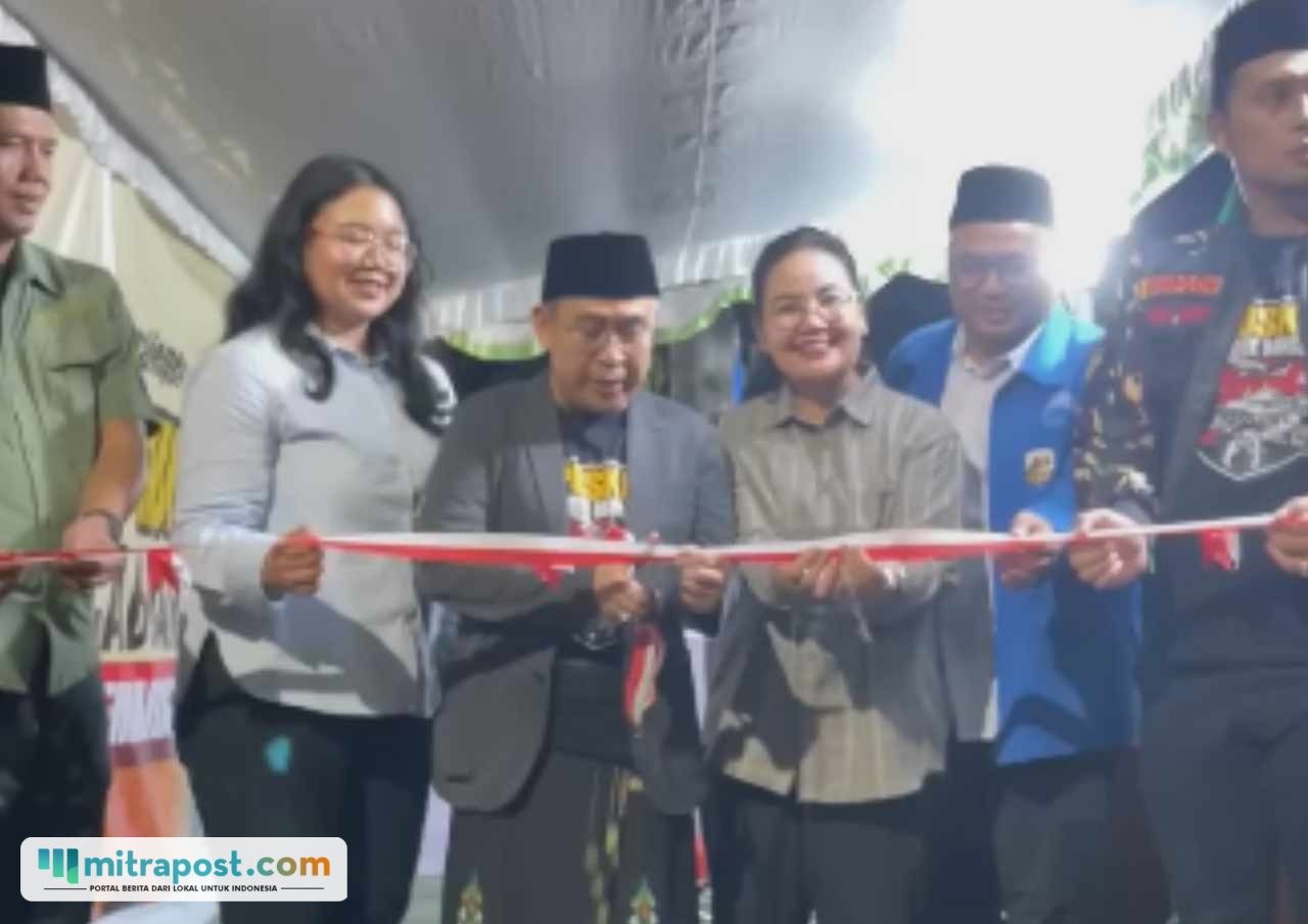 Wali Kota Semarang Agustina di Posko Mudik yang Didirikan oleh GP Ansor dan Banser / @semarangpemkot