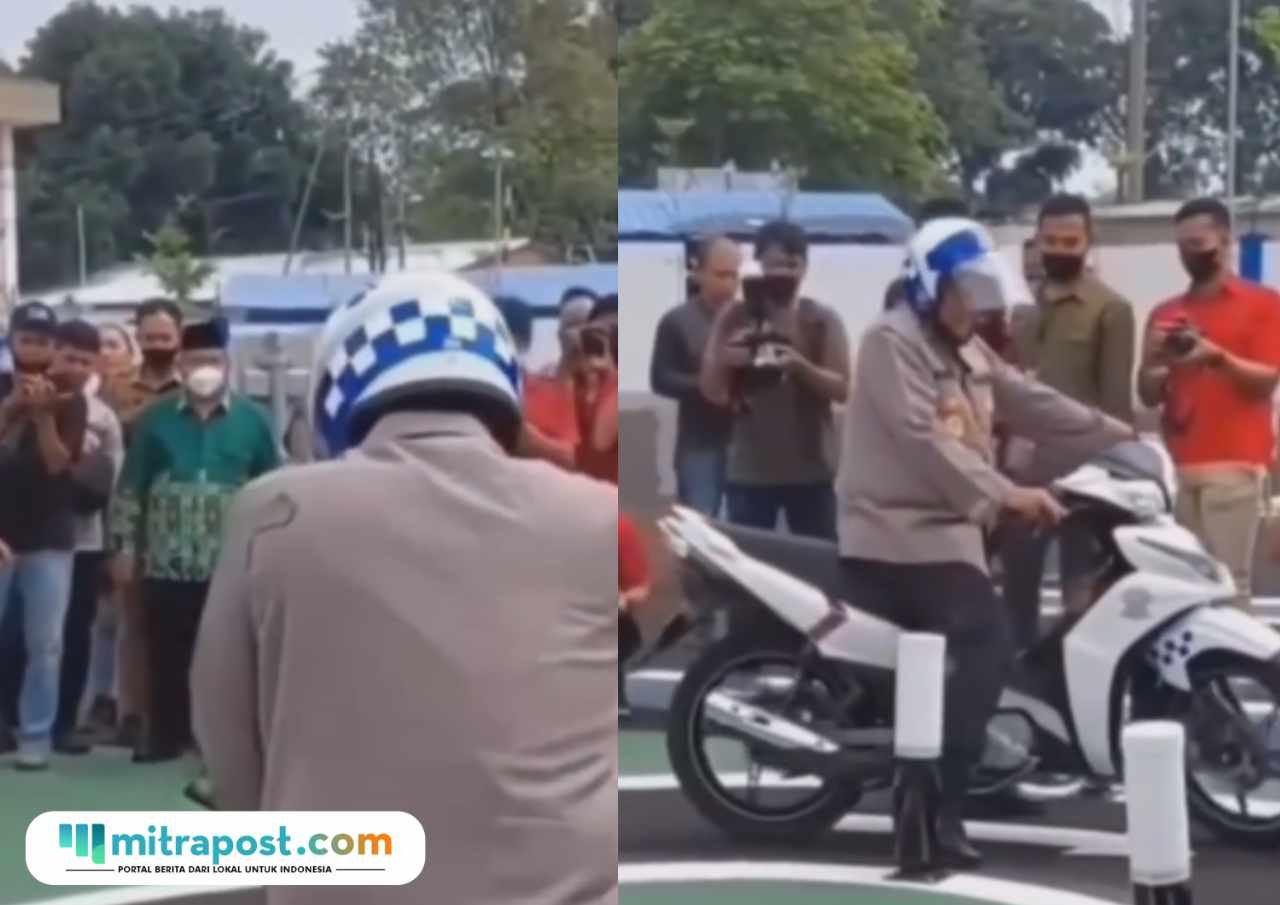 Polisi coba lintasan ujian SIM/ Tangkap layar