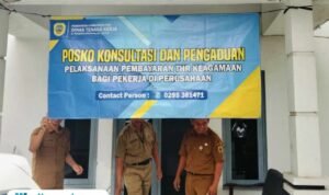 Foto : Posko pengaduan THR Keagamaan tahun 2026 di kantor Disnaker Kabupaten Pati (Sumber. Mitrapost.com/ Ilham)