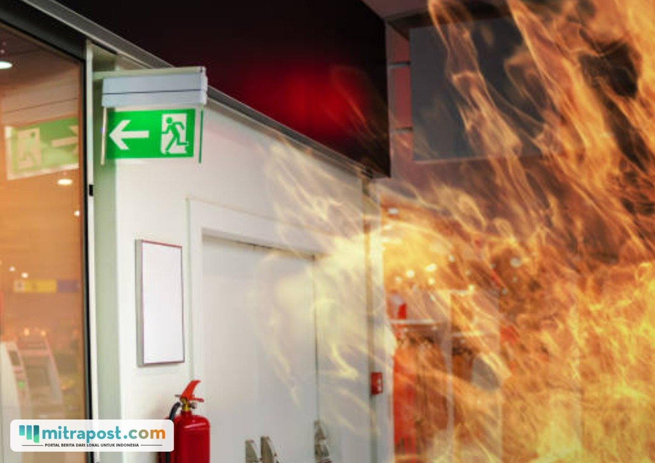 Terjadi Kebakaran Ruko Konfeksi di Tambora Jakbar, 5 Petugas dan 2 Warga Terluka